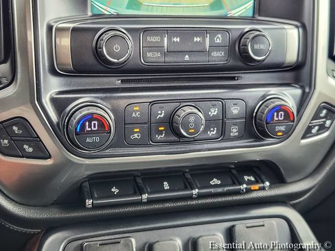 Used 2018 Chevrolet Silverado 1500 LTZ w/ LTZ Plus Package AWD/4WD image 14