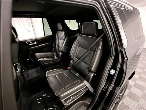 Used 2023 Chevrolet Tahoe Premier AWD/4WD image 25