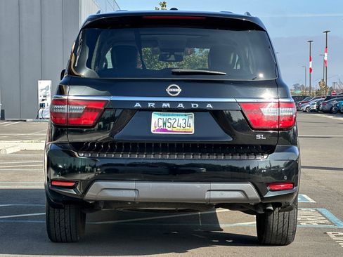 Used 2023 Nissan Armada SL w/ Captain's Chairs Package image 5