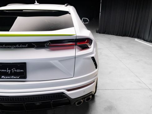 Used 2022 Lamborghini Urus image 34