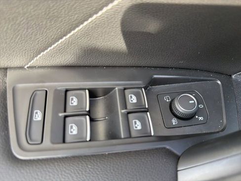 Used 2022 Volkswagen Tiguan SEL R-Line AWD/4WD image 15