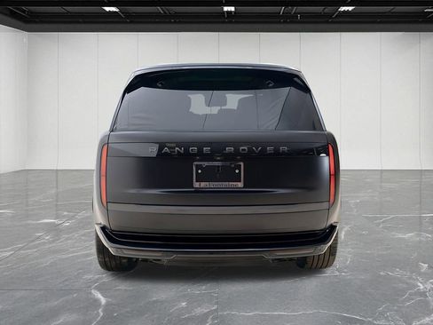 Used 2025 Land Rover Range Rover Long Wheelbase Autobiography AWD/4WD image 8