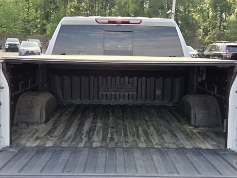 Used 2021 Chevrolet Silverado 1500 High Country w/ Safety Package II AWD/4WD image 13