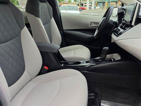 Used 2020 Toyota Corolla LE FWD image 14