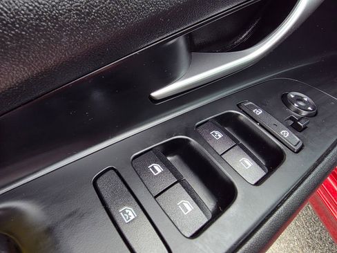 Used 2021 Hyundai Elantra SEL FWD image 11