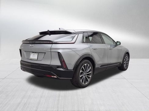 New 2026 Cadillac Lyriq Sport w/ LPO, Floor Liner Package AWD/4WD image 5