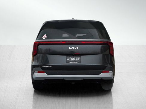 New 2026 Kia Carnival LXS image 5
