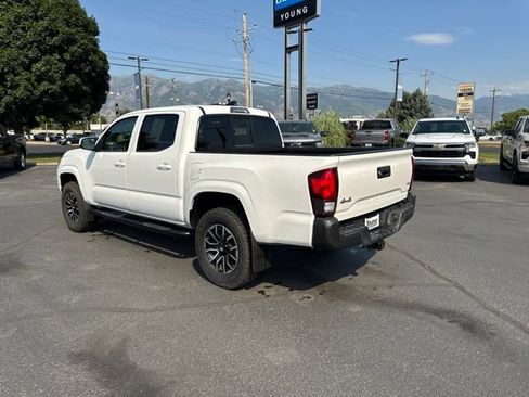 Used 2022 Toyota Tacoma SR AWD/4WD image 3