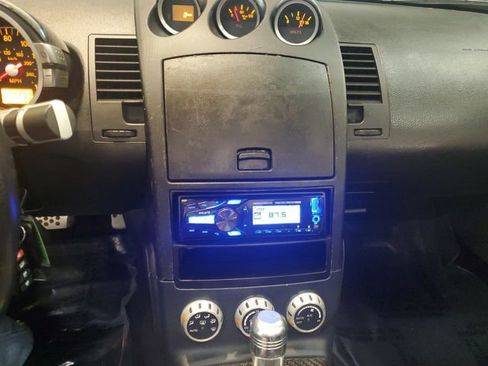 Used 2006 Nissan 350Z Touring image 18