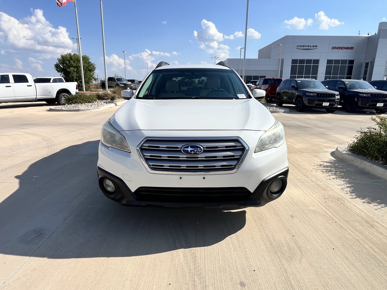Used 2015 Subaru Outback 2.5i Premium AWD/4WD image 8
