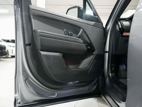 Used 2023 Land Rover Range Rover Sport SE Dynamic image 21