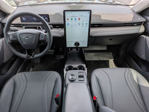 Used 2024 Ford Mustang Mach-E Premium image 14