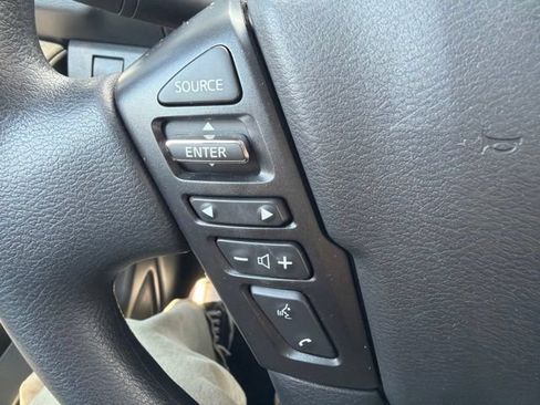 Used 2025 Nissan Frontier SV RWD image 30