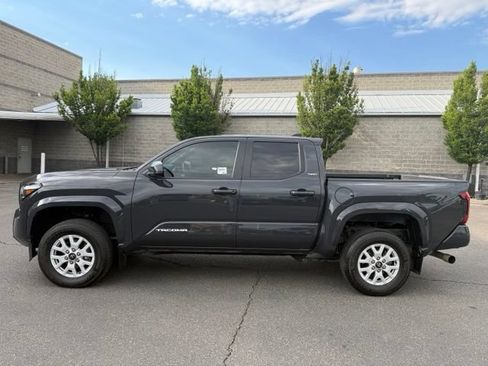Certified 2024 Toyota Tacoma SR5 AWD/4WD image 1