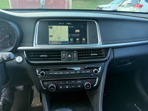 Used 2016 Kia Optima EX w/ Option Group 040 FWD image 11