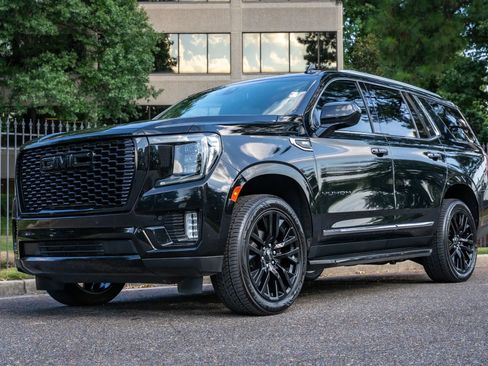 Used 2021 GMC Yukon SLT RWD image 1