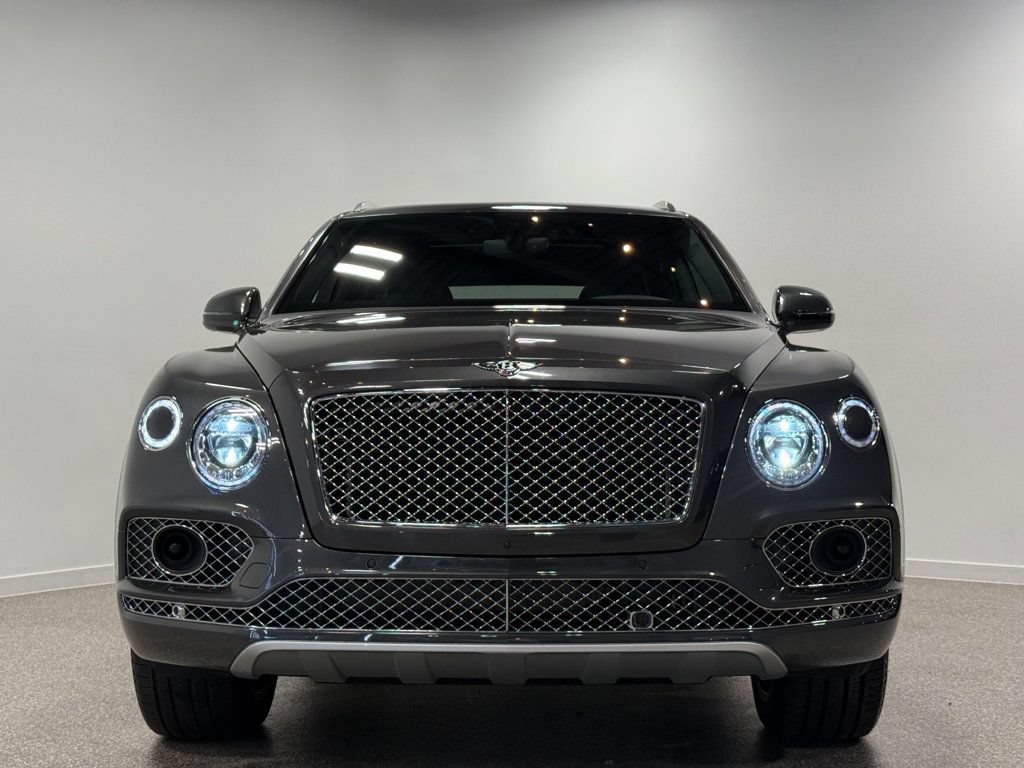 Used 2018 Bentley Bentayga Activity AWD/4WD image 2