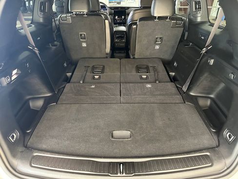 Certified 2023 Jeep Grand Cherokee L Laredo AWD/4WD image 40