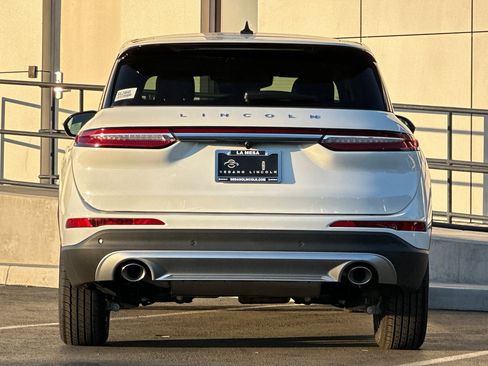 New 2025 Lincoln Corsair Premiere w/ Equipment Group 101A image 4