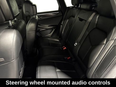 Used 2020 Porsche Macan image 10