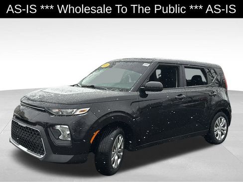 Used 2020 Kia Soul LX image 3
