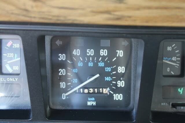Used 1990 Jeep Grand Wagoneer AWD/4WD image 59