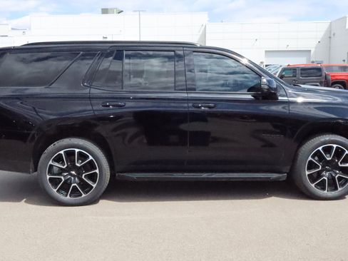 Certified 2022 Chevrolet Tahoe RST w/ Sport Performance Package AWD/4WD image 8