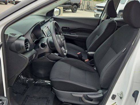 Used 2023 Nissan Kicks S FWD image 18