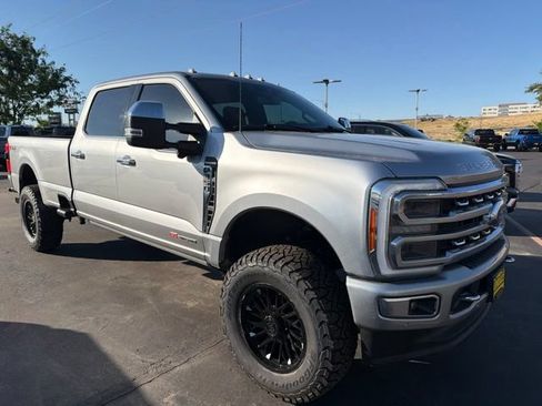 Used 2023 Ford F350 Platinum AWD/4WD image 1