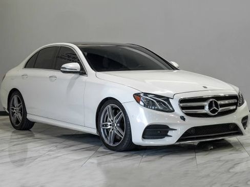 Used 2018 Mercedes-Benz E 300 w/ Premium 1 Package image 10