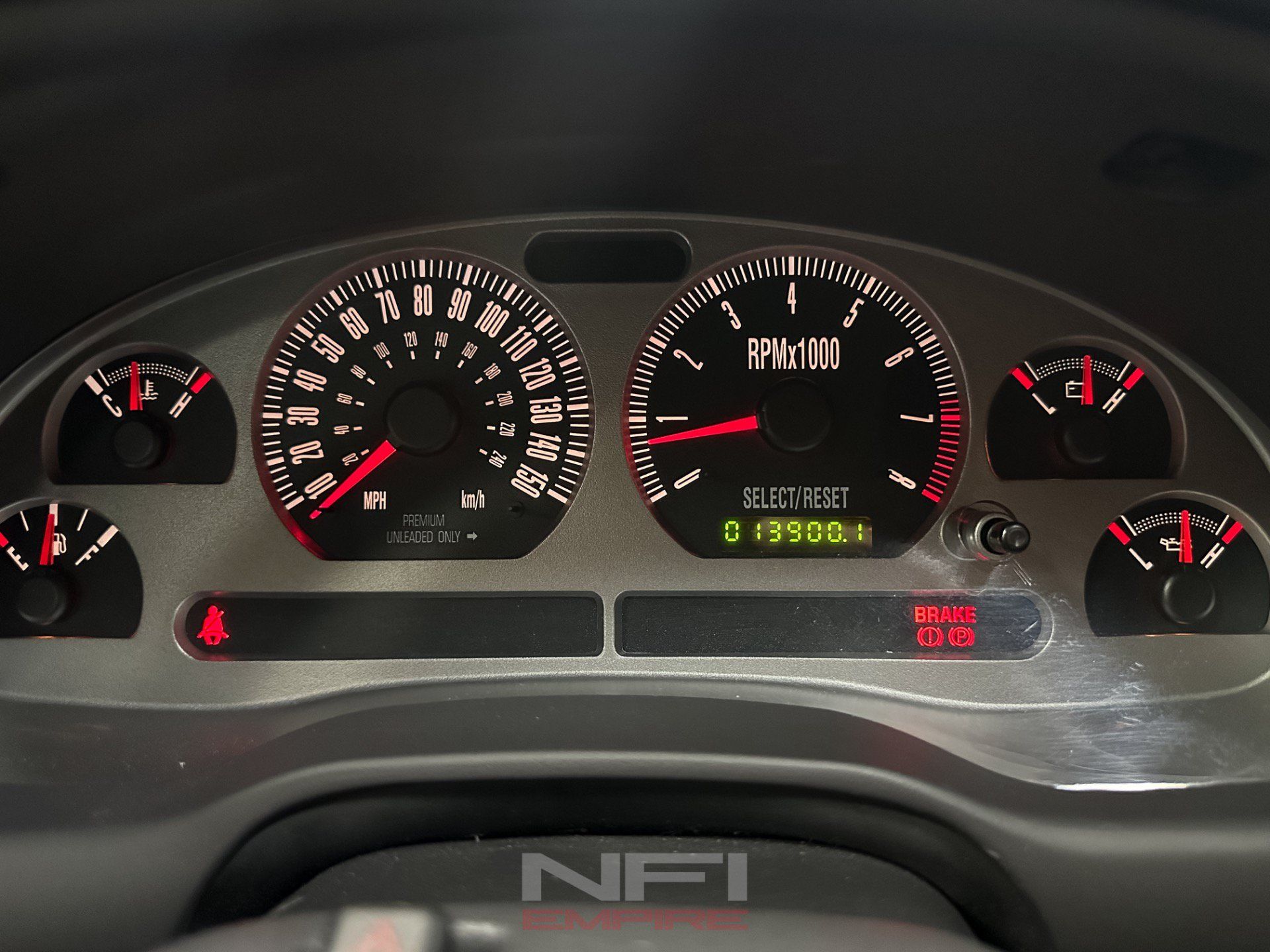 Used 2004 Ford Mustang Mach 1 RWD image 24