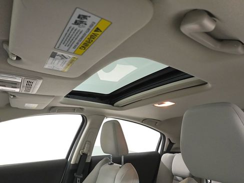 Used 2022 Honda HR-V EX image 12