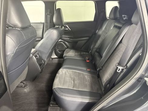 Used 2024 Mitsubishi Outlander SE AWD/4WD image 21