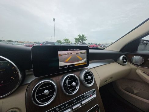Used 2021 Mercedes-Benz C 300 4MATIC Sedan image 22