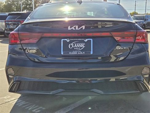 Certified 2023 Kia Forte GT-Line image 5