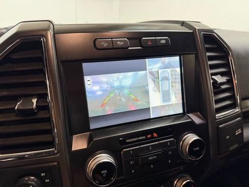 Used 2016 Ford F150 Lariat w/ Equipment Group 502A Luxury image 19