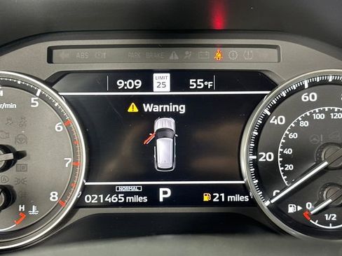 Used 2024 Mitsubishi Outlander SE Black Edition image 18