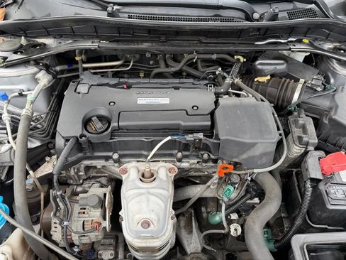 Used 2017 Honda Accord Sport image 11