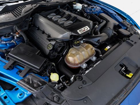 Used 2017 Ford Mustang GT RWD image 33