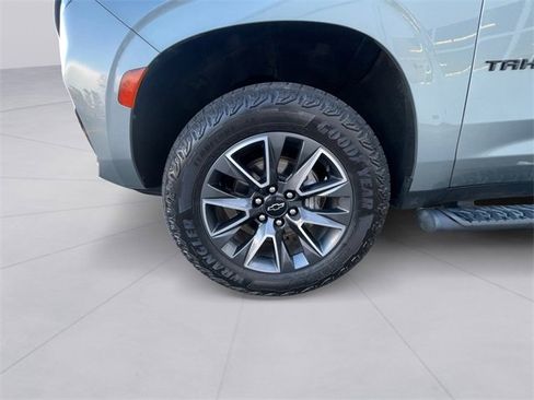 Used 2024 Chevrolet Tahoe Z71 w/ Luxury Package image 9