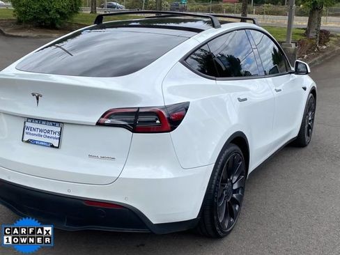 Used 2022 Tesla Model Y Performance AWD/4WD image 8