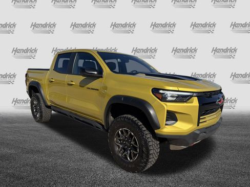 Used 2023 Chevrolet Colorado ZR2 w/ ZR2 Convenience Package III image 2