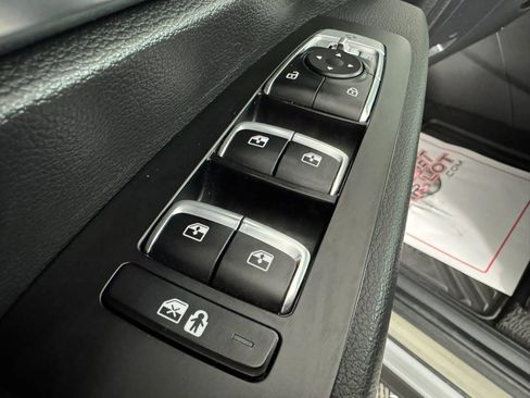 Used 2022 Kia Telluride SX w/ SX Prestige Package image 47