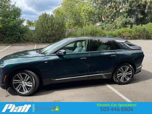 Used 2024 Cadillac Lyriq Luxury AWD/4WD image 5