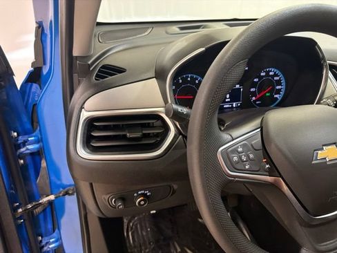 Used 2024 Chevrolet Equinox LS FWD image 15