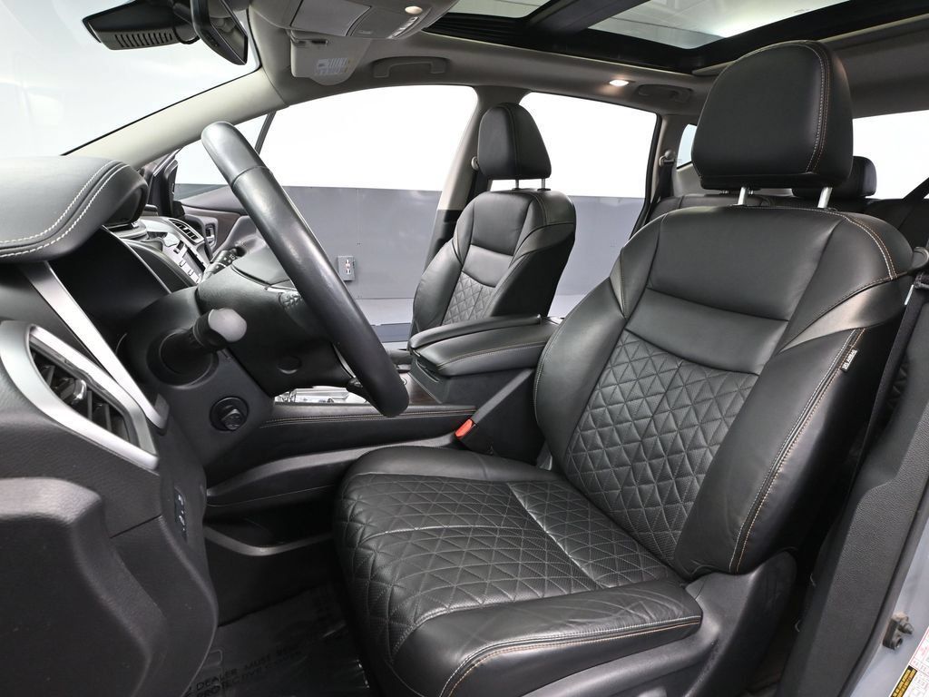 Used 2024 Nissan Murano Platinum AWD/4WD image 18