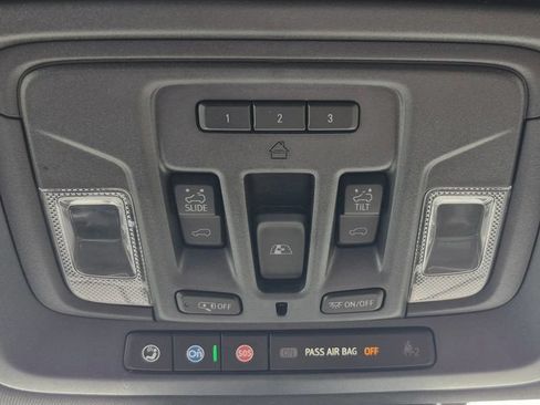 Used 2025 Chevrolet Silverado 1500 High Country w/ Technology Package AWD/4WD image 63
