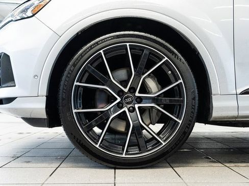 Used 2023 Audi Q7 3.0T Prestige w/ Prestige Package image 7