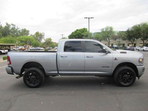 Used 2021 RAM 2500 Big Horn w/ Night Edition AWD/4WD image 5