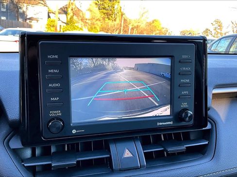 Certified 2020 Toyota RAV4 XLE image 25